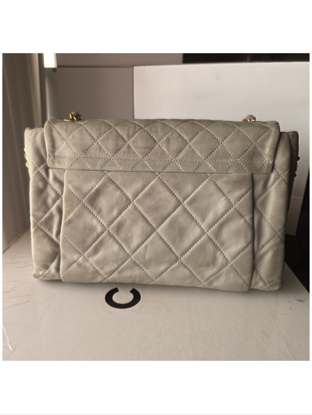 Authentic Chanel Heather Grey Iridescent 'Chic Quilt Bag' Flap - Picture 6 of 14